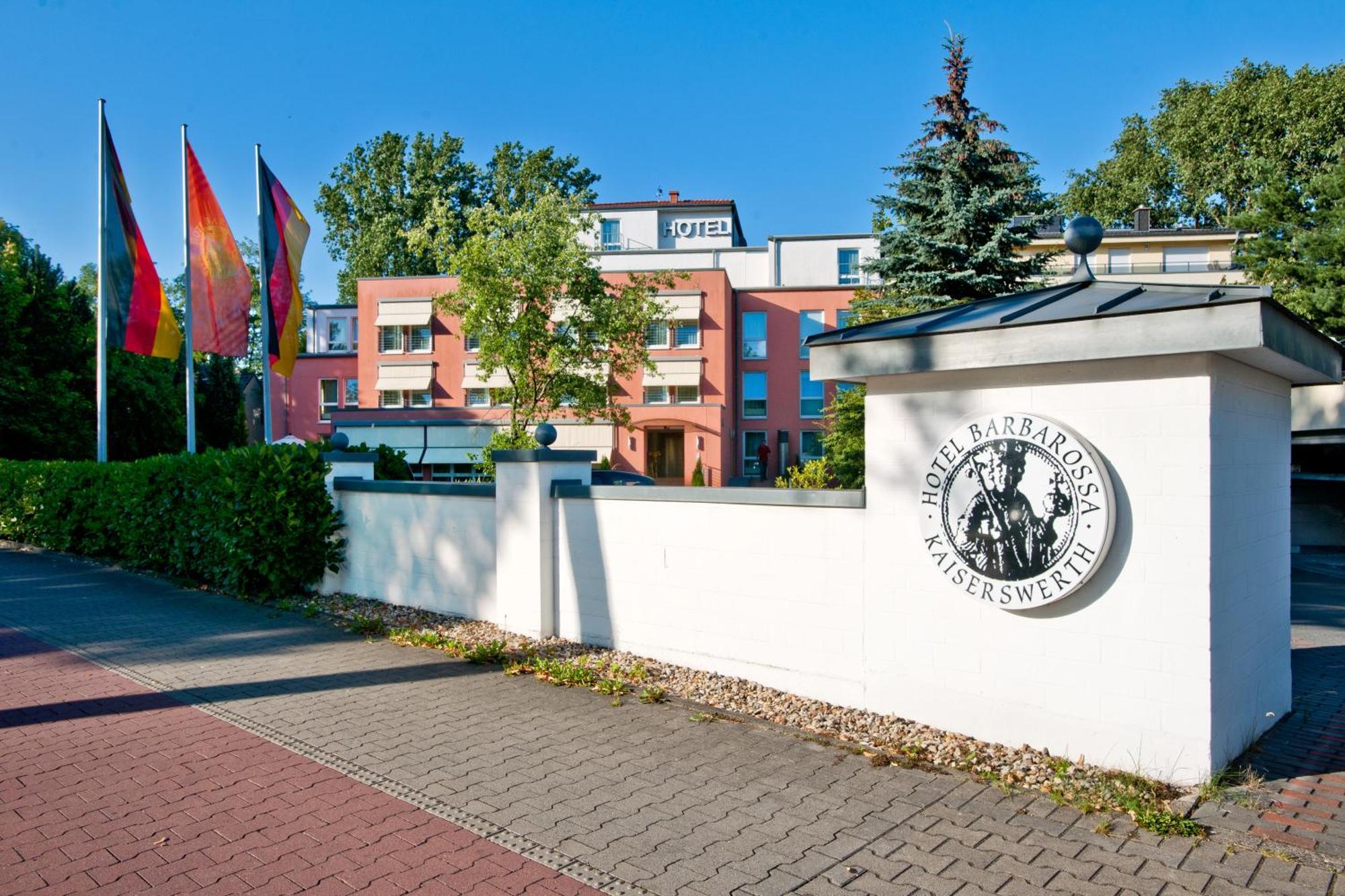 Hotel Barbarossa Düsseldorf Extérieur photo