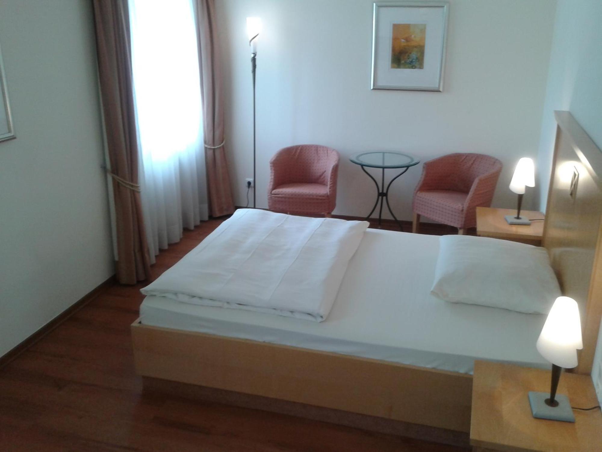 Hotel Barbarossa Düsseldorf Extérieur photo
